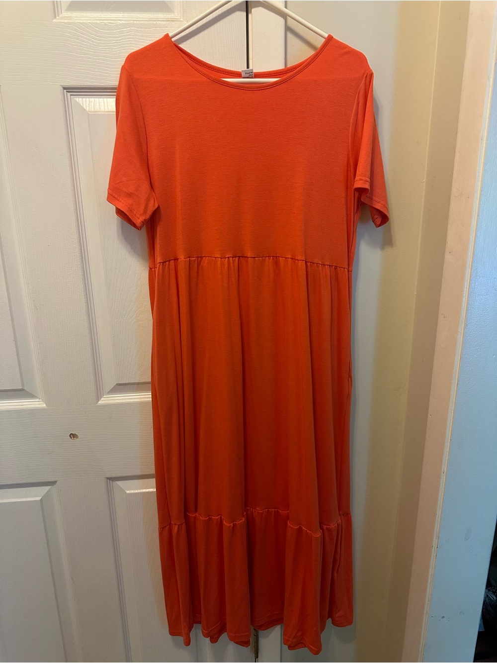 Women’s Orange Short-Sleeve Tiered Dress